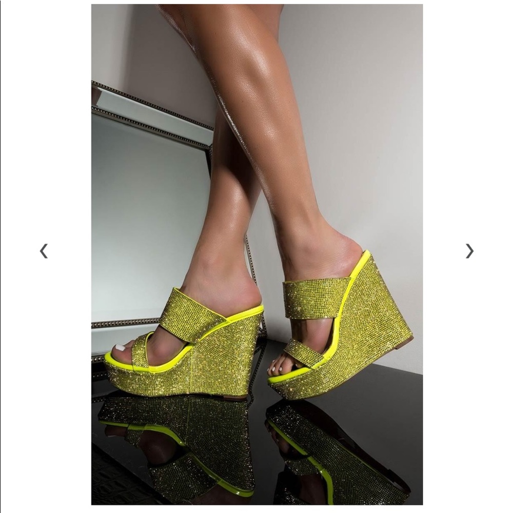 Brand New Akira Wedges